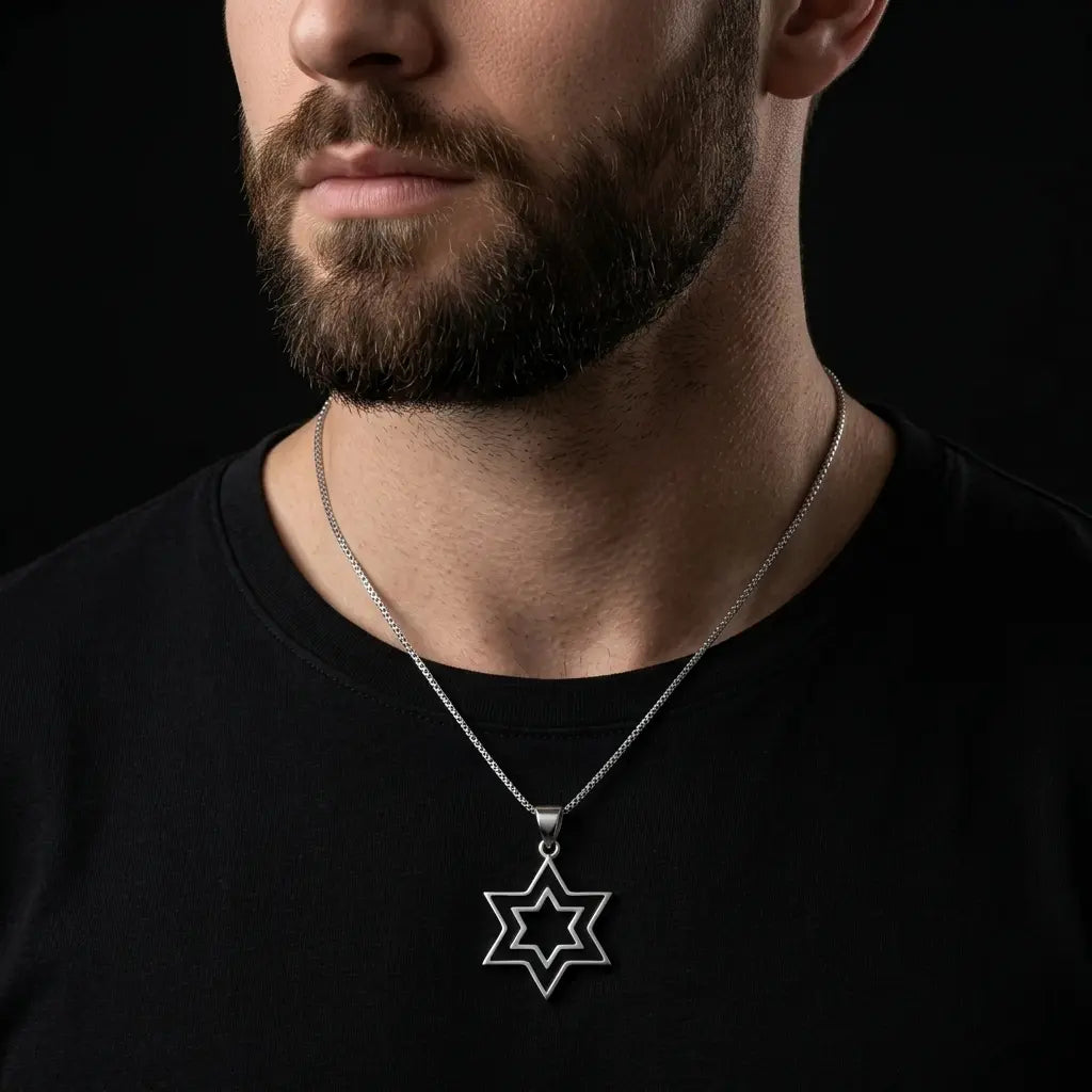שרשרת כסף 925  תליון מגן דוד עם קווי מתאר שחורים